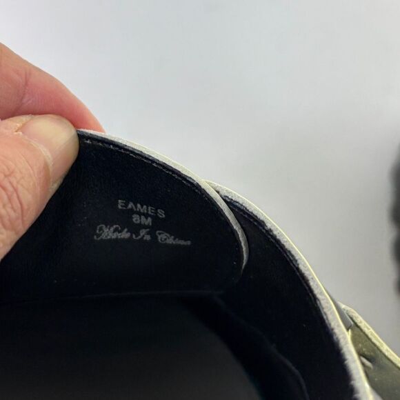 Donald J. Pliner Eames Off White Patent Leather Buckle Platform Loafer Shoes - Picture 8 of 8